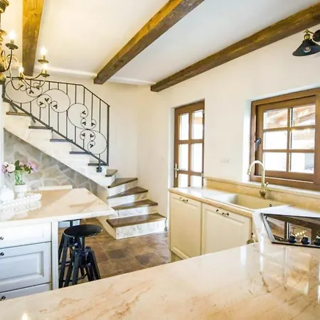 Ferienhaus House For Rent Leila Šibenik