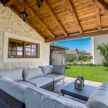 House For Rent Leila Ferienhaus *