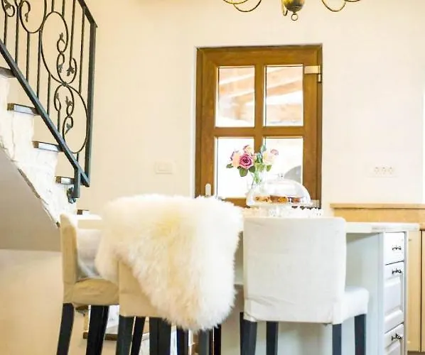 House For Rent Leila * שיבניק