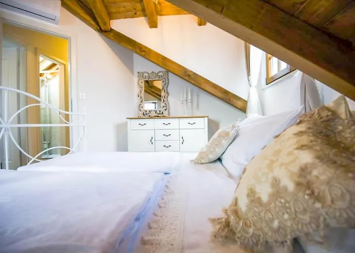 House For Rent Leila Vikendica *