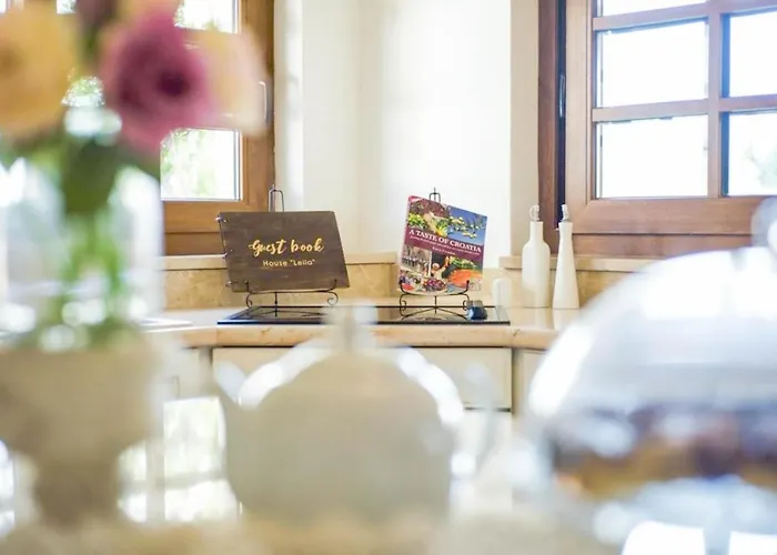 House For Rent Leila *