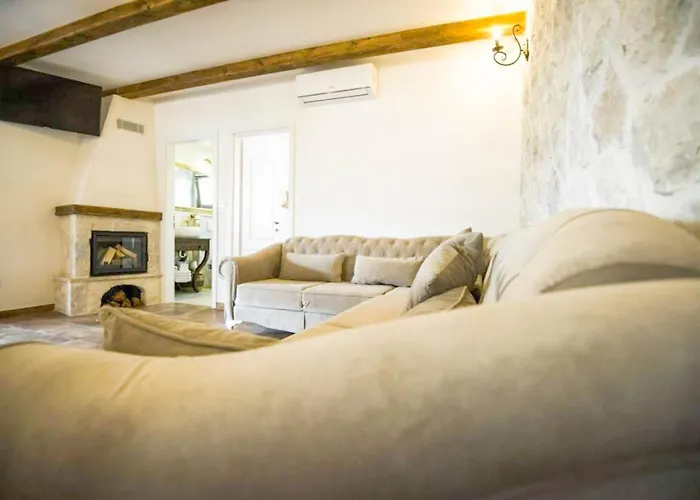 House For Rent Leila