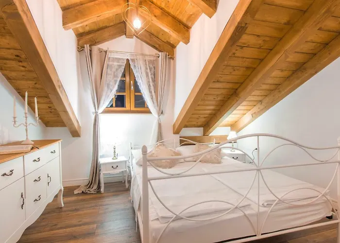 House For Rent Leila Vikendica *