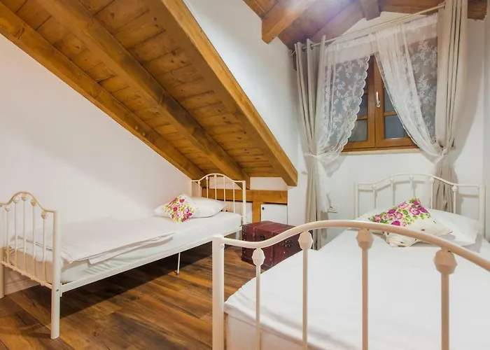 House For Rent Leila שיבניק